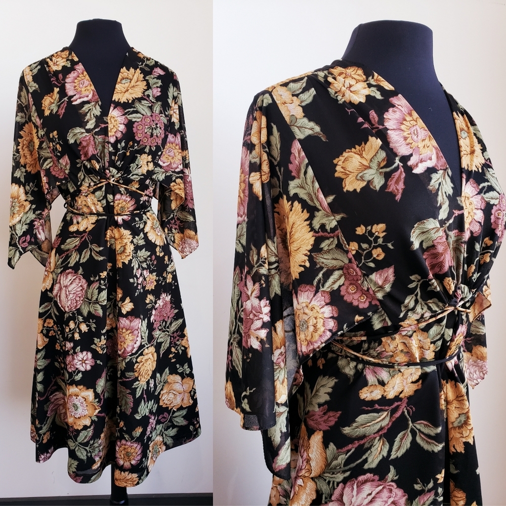 Vintage floral drawstring gypsy dress